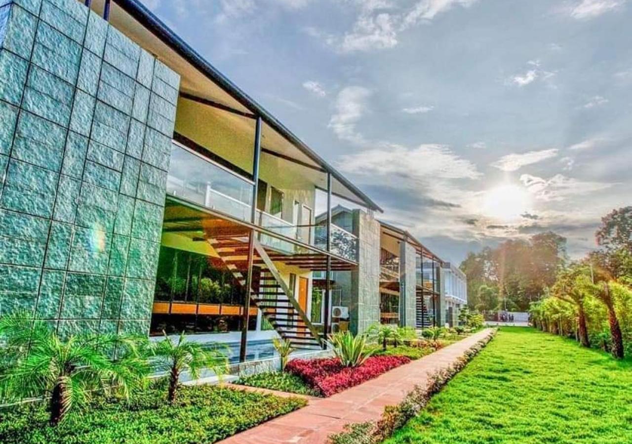 The Cloyster Resort And Spa Ramnagar  Exteriér fotografie
